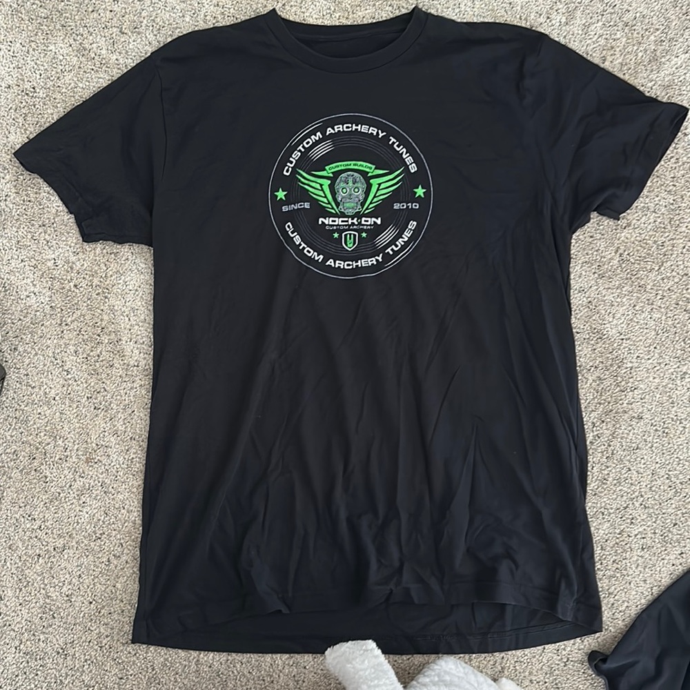 Knock On Archery Men’s T shirt